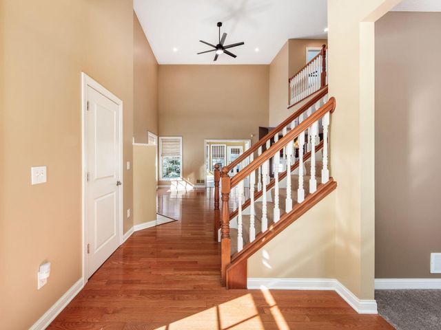 6688 Knoll View Court, Powell, OH 43065