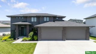 3935 S 208 Street, Elkhorn, NE 68022