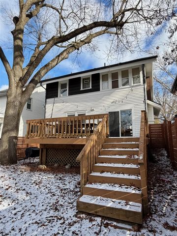 905 Calvin Avenue, Grand Rapids, MI 49506
