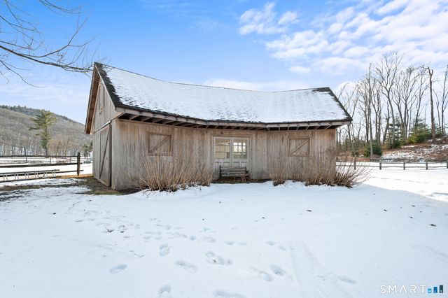 180 River Road, Hamden, CT 06518