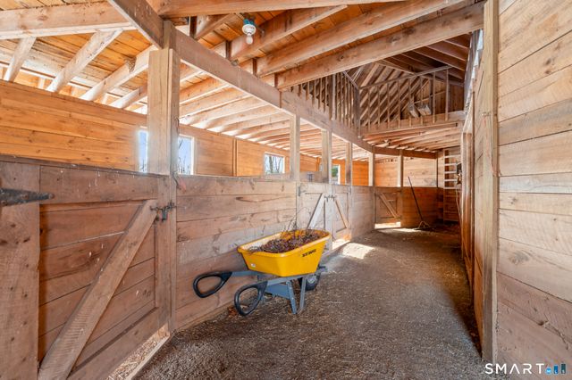 180 River Road, Hamden, CT 06518