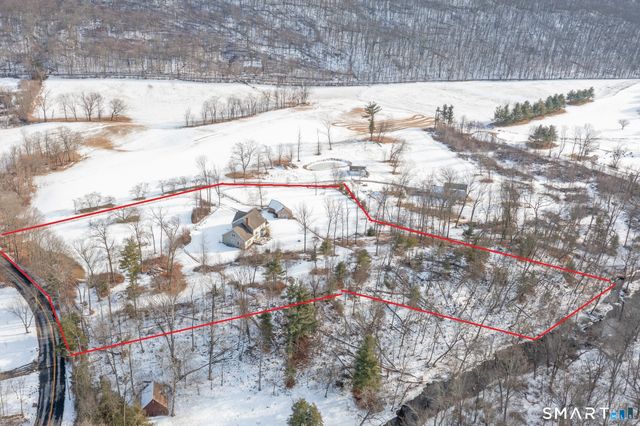 180 River Road, Hamden, CT 06518