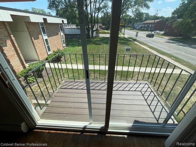4200 Rochester Road 106, Royal Oak, MI 48073