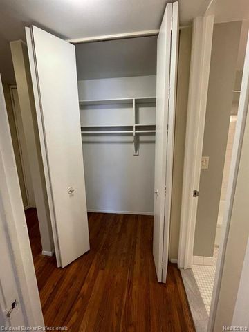 4200 Rochester Road 106, Royal Oak, MI 48073