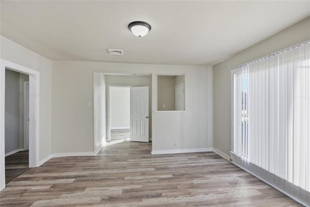 521 E Oak Lane, Lake Charles, LA 70605