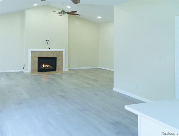 1803 Pinecroft Drive, Canton, MI 48188