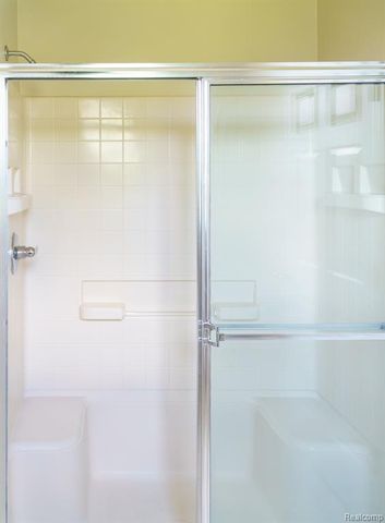 1803 Pinecroft Drive, Canton, MI 48188