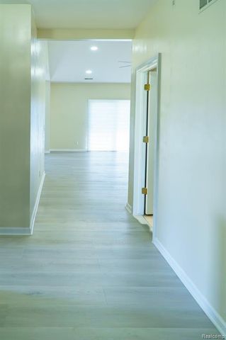 1803 Pinecroft Drive, Canton, MI 48188