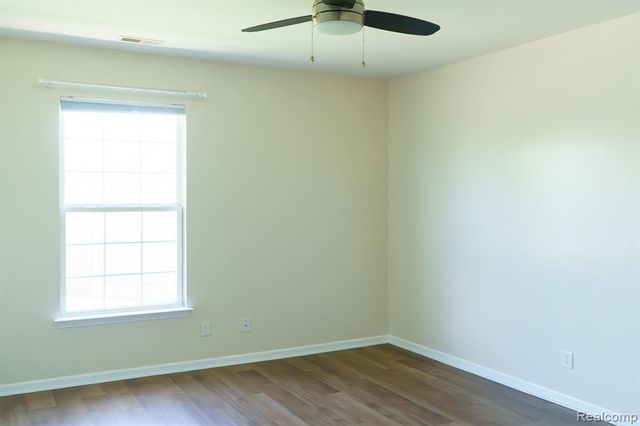 1803 Pinecroft Drive, Canton, MI 48188