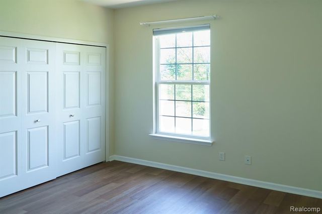 1803 Pinecroft Drive, Canton, MI 48188