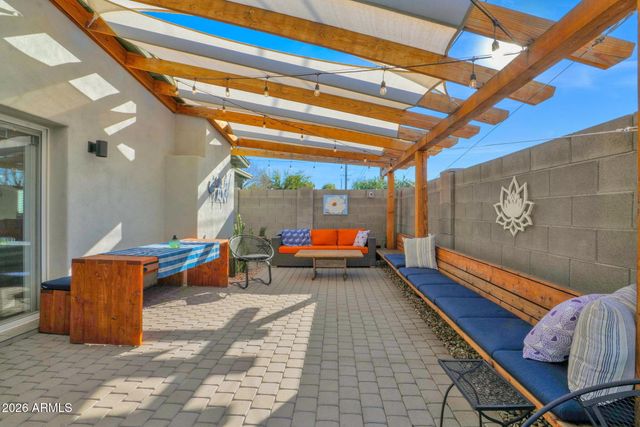 6702 N 13TH Street, Phoenix, AZ 85014