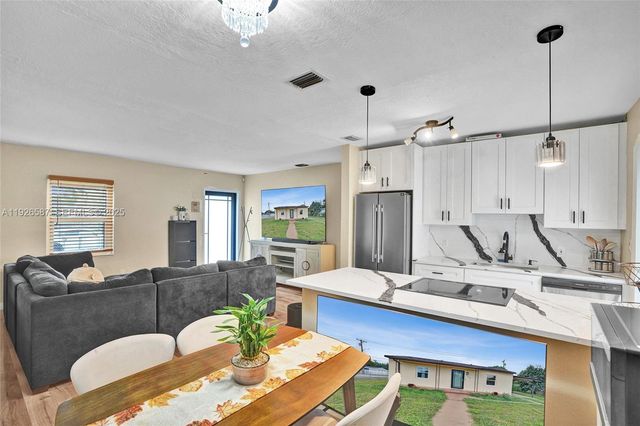 1300 NW 87th St, Miami, FL 33147