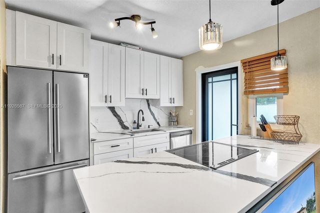 1300 NW 87th St, Miami, FL 33147