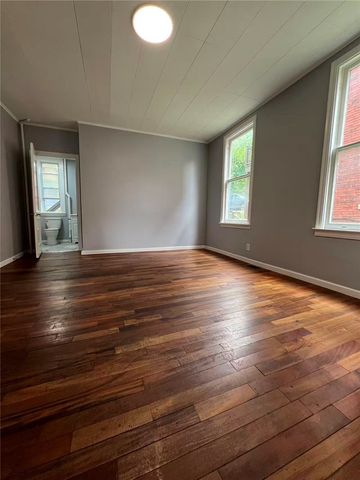 743 Taylor Ave, Avalon, PA 15202