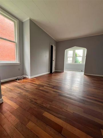 743 Taylor Ave, Avalon, PA 15202