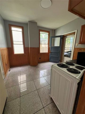 743 Taylor Ave, Avalon, PA 15202