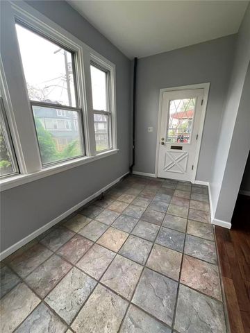 743 Taylor Ave, Avalon, PA 15202