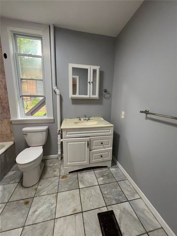 743 Taylor Ave, Avalon, PA 15202