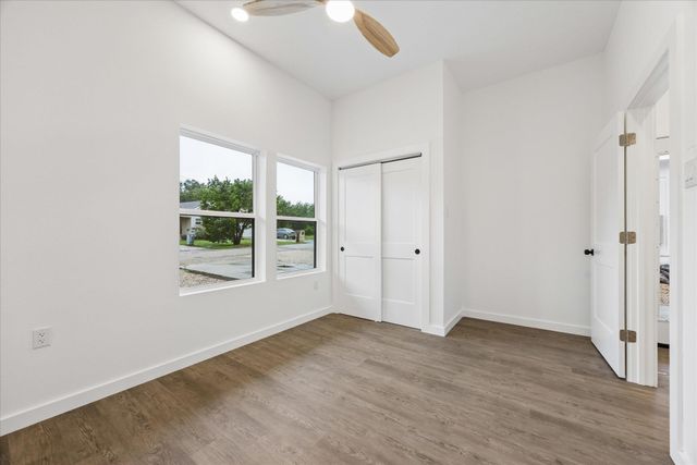 26 Wood Glen DR, Wimberley, TX 78676