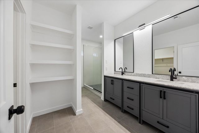 26 Wood Glen DR, Wimberley, TX 78676
