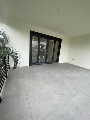 14442 SW 14th Street, Miami, FL 33184