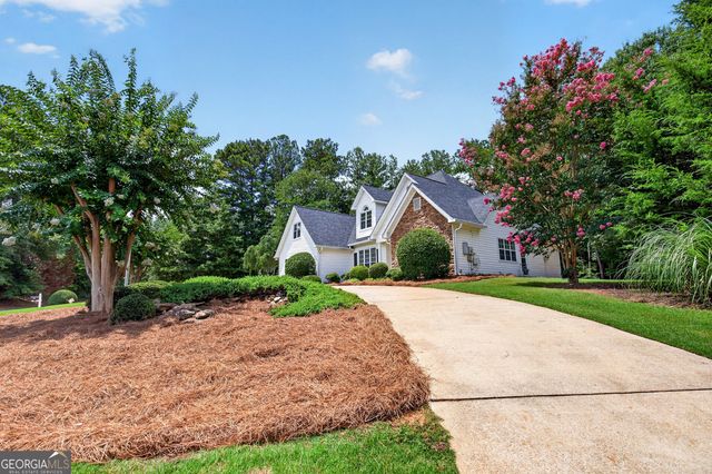 150 Chess Chase, Fayetteville, GA 30215