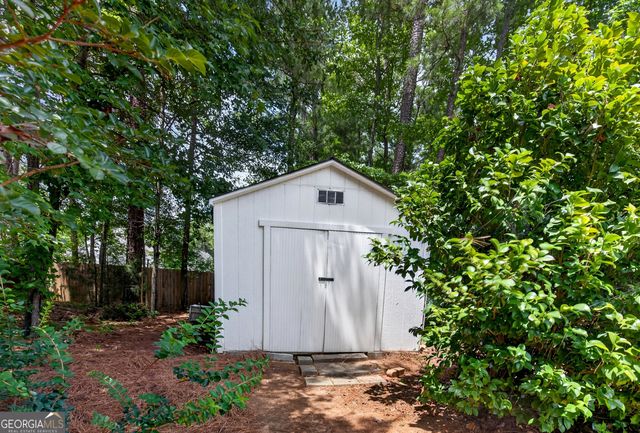 150 Chess Chase, Fayetteville, GA 30215