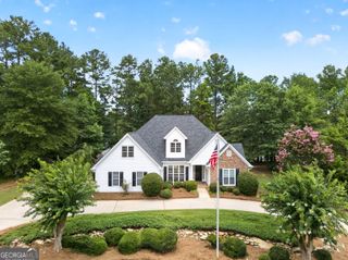 150 Chess Chase, Fayetteville, GA 30215