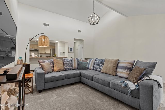 2219 GORDEN Avenue, Jacksonville Beach, FL 32250