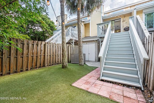 2219 GORDEN Avenue, Jacksonville Beach, FL 32250