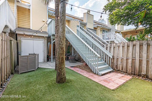 2219 GORDEN Avenue, Jacksonville Beach, FL 32250