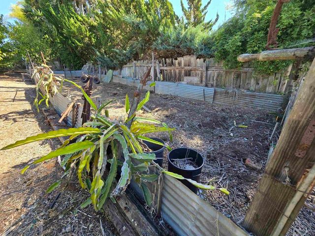 2344 Warmlands Ave, Vista, CA 92084