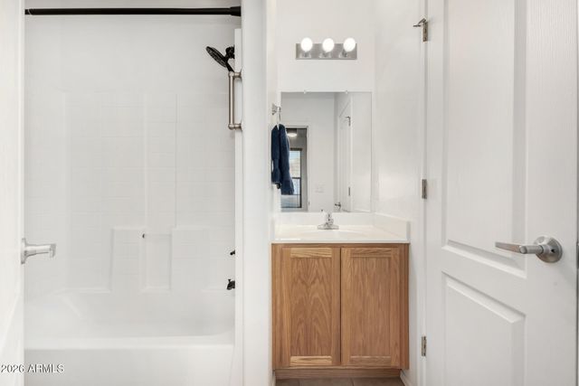 2565 E SOUTHERN Avenue 24, Mesa, AZ 85204