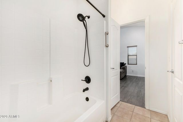 2565 E SOUTHERN Avenue 24, Mesa, AZ 85204