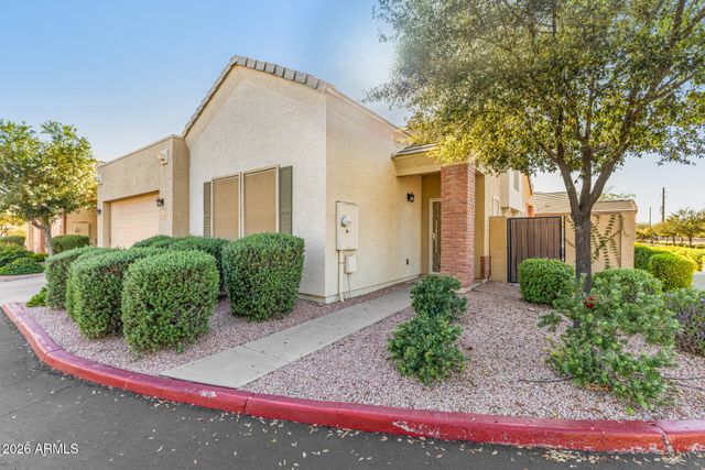 2565 E SOUTHERN Avenue 24, Mesa, AZ 85204