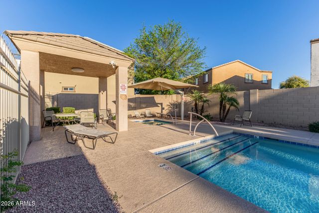 2565 E SOUTHERN Avenue 24, Mesa, AZ 85204