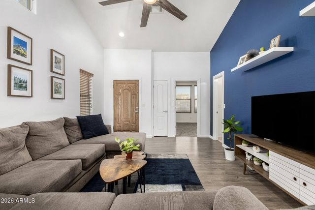 2565 E SOUTHERN Avenue 24, Mesa, AZ 85204