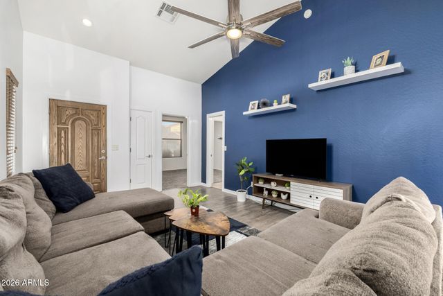 2565 E SOUTHERN Avenue 24, Mesa, AZ 85204