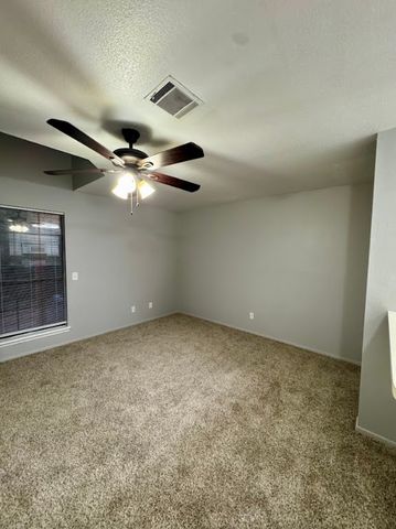 1305 W VILLA MARIA Road W C-107, Bryan, TX 77801