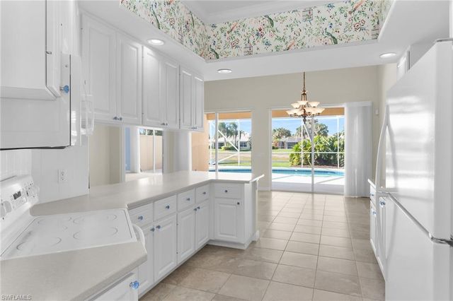 7025 Leopardi CT, Naples, FL 34114