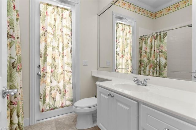 7025 Leopardi CT, Naples, FL 34114