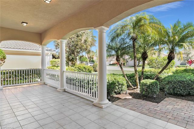 7025 Leopardi CT, Naples, FL 34114