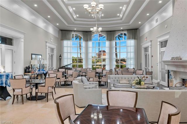 7025 Leopardi CT, Naples, FL 34114