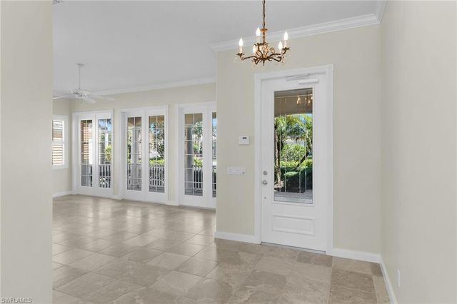 7025 Leopardi CT, Naples, FL 34114