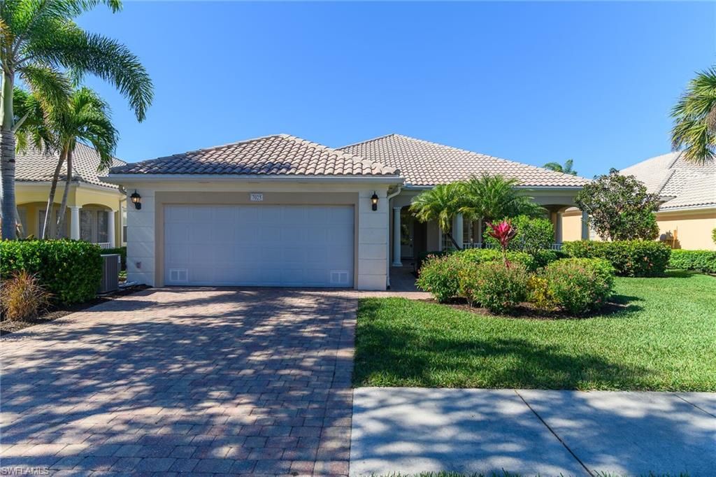 7025 Leopardi CT, Naples, FL 34114