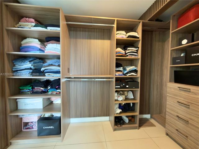 488 NE 18th Street 800, Miami, FL 33132