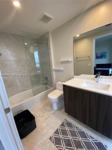 488 NE 18th Street 800, Miami, FL 33132