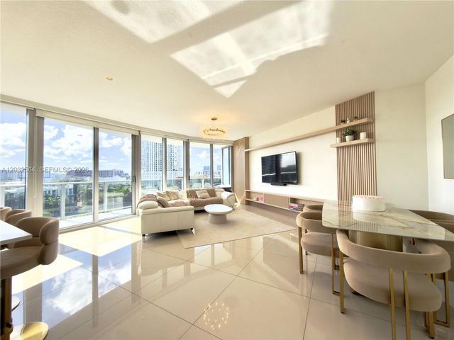 488 NE 18th Street 800, Miami, FL 33132