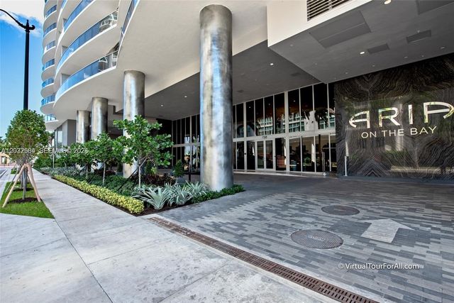 488 NE 18th Street 800, Miami, FL 33132