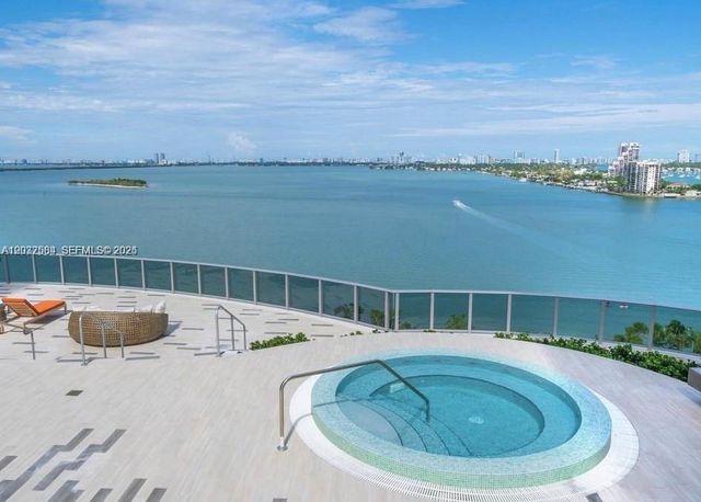 488 NE 18th Street 800, Miami, FL 33132